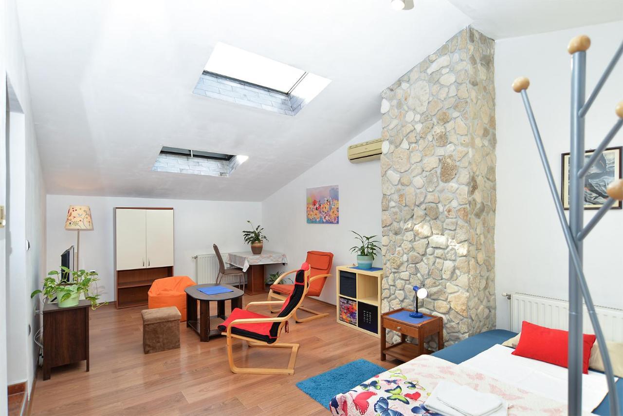 Apartment Puzar 295 Stinjan Exterior photo